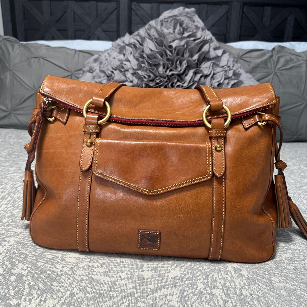 Dooney & Bourke Tan Shoulder Bag
